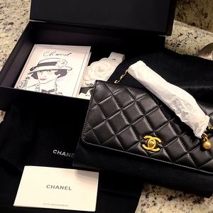 Chanel  Petite Maroquinerie
